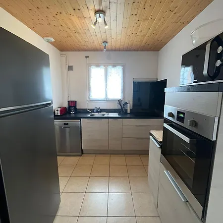 Vue Mt-st-michel, Elegance, Calme Et Baby-foot Bonzini Holiday home *