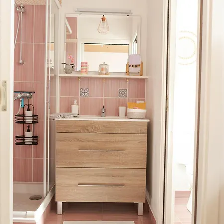 Vue Mt-st-michel, élégance, Calme Et Baby-foot Bonzini *