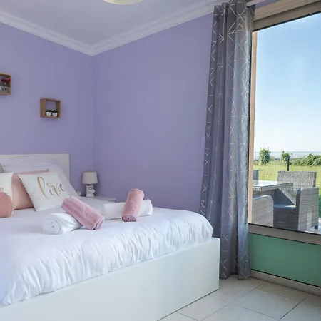 Holiday home Vue Mt-st-michel, Elegance, Calme Et Baby-foot Bonzini *