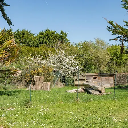 Vue Mt-st-michel, élégance, Calme Et Baby-foot Bonzini