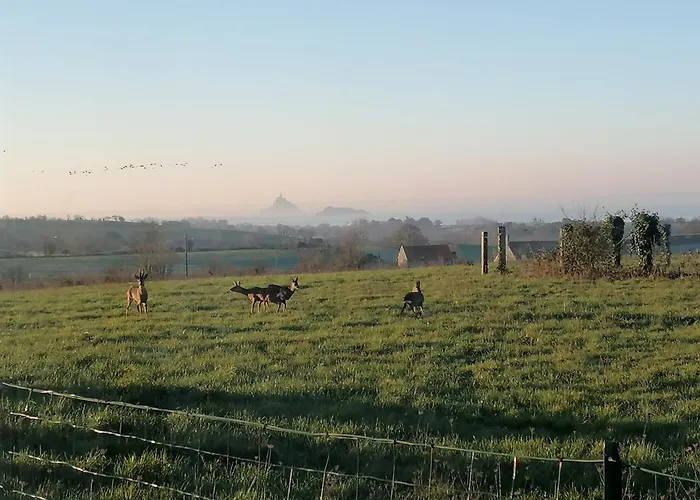 Сasa de vacaciones Vue Mt-st-michel, élégance, Calme Et Baby-foot Bonzini